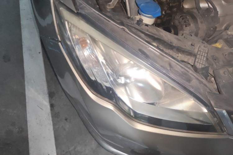 Used Roewe 360 2017 1.5L Automatic Luxury Edition Right Front Headlight