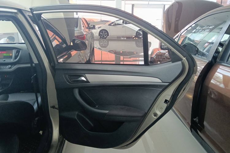 Used Roewe 360 2017 1.5L Automatic Smart Screen Version Right Rear Door Interior