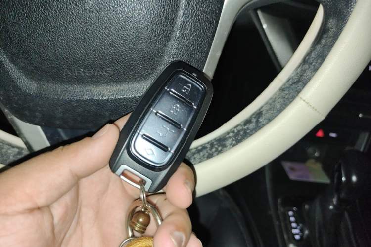 Used Roewe 360 2017 1.5L Automatic Luxury Edition Vehicle Key