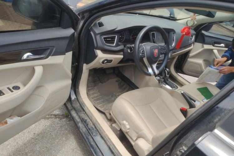 Used Roewe 360 2018 PLUS 1.5L Automatic Luxury Edition Driver Seat