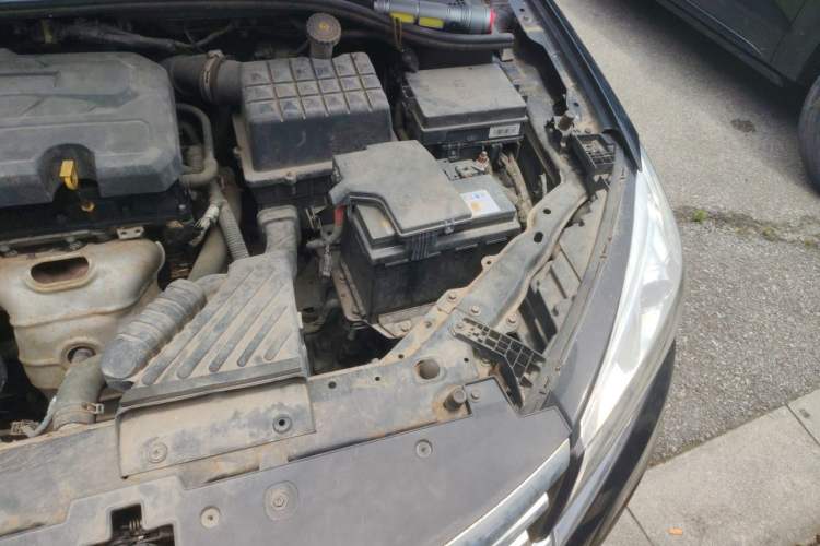 Used Roewe 360 2018 PLUS 1.5L Automatic Luxury Edition Engine Bay Left