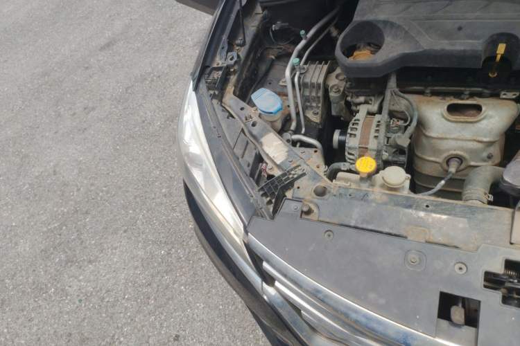 Used Roewe 360 2018 PLUS 1.5L Automatic Luxury Edition Engine Bay Right