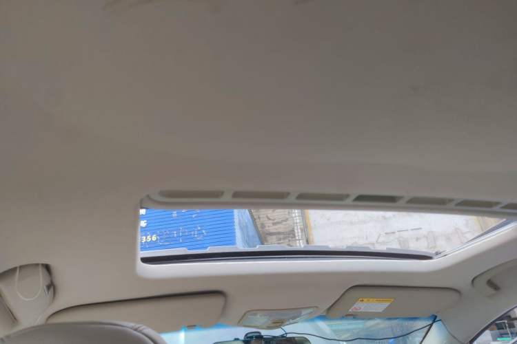 Used Roewe 360 2018 PLUS 1.5L Automatic Luxury Edition Headliner