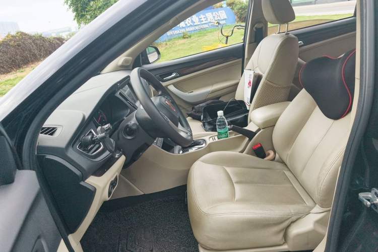 Used Roewe 360 2018 PLUS 1.5L Automatic Luxury Edition Left Front Seat