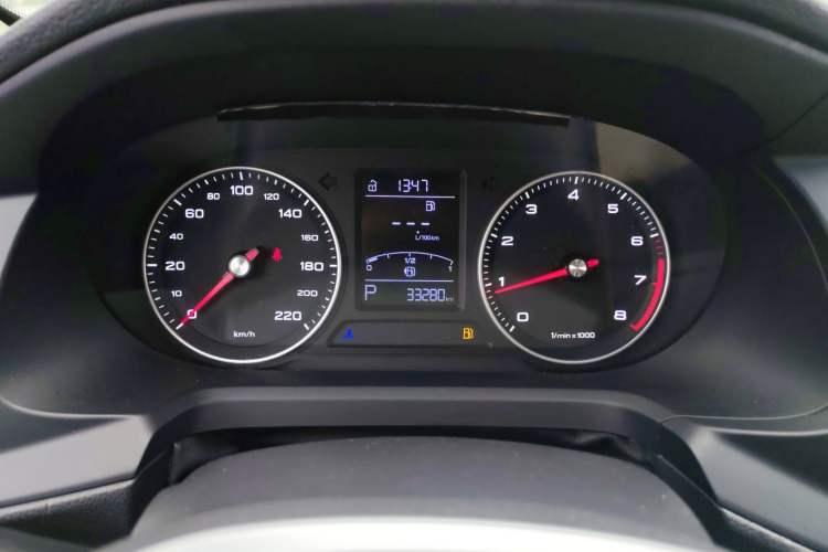 Used Roewe 360 2018 PLUS 1.5L Automatic Luxury Edition Odometer Close Up