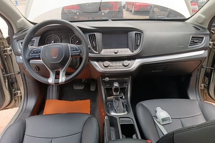 Used Roewe 360 2018 PLUS 1.5L Automatic Luxury Edition Center Console