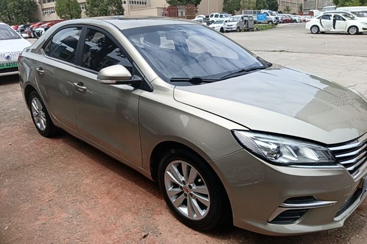 Used Roewe 360 2018 PLUS 1.5L Automatic Luxury Edition Front Right 45 Deg