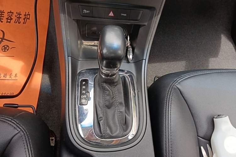 Used Roewe 360 2018 PLUS 1.5L Automatic Luxury Edition Gear Lever