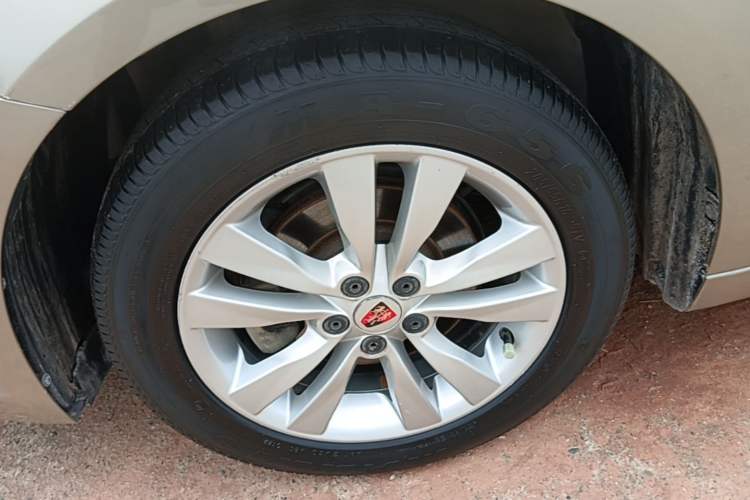 Used Roewe 360 2018 PLUS 1.5L Automatic Luxury Edition Left Front Wheel Hub