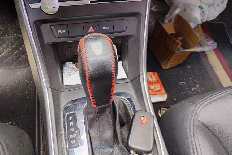 Used Roewe 360 2018 PLUS 1.5L Automatic Luxury Edition Gear Lever