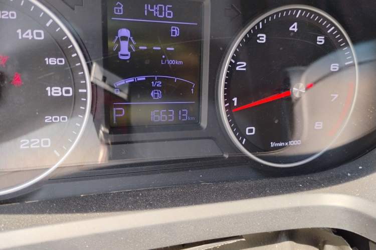 Used Roewe 360 2018 PLUS 1.5L Automatic Luxury Edition Odometer Close Up