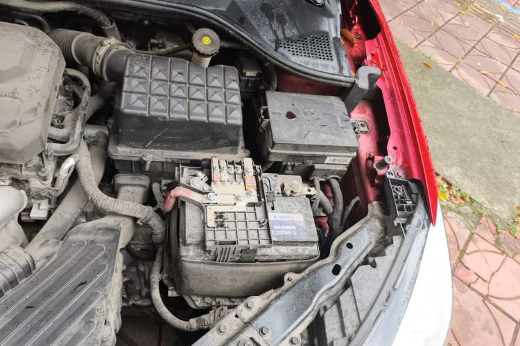 Used Roewe 360 2018 PLUS 1.5L Automatic Luxury Edition Engine Bay Left