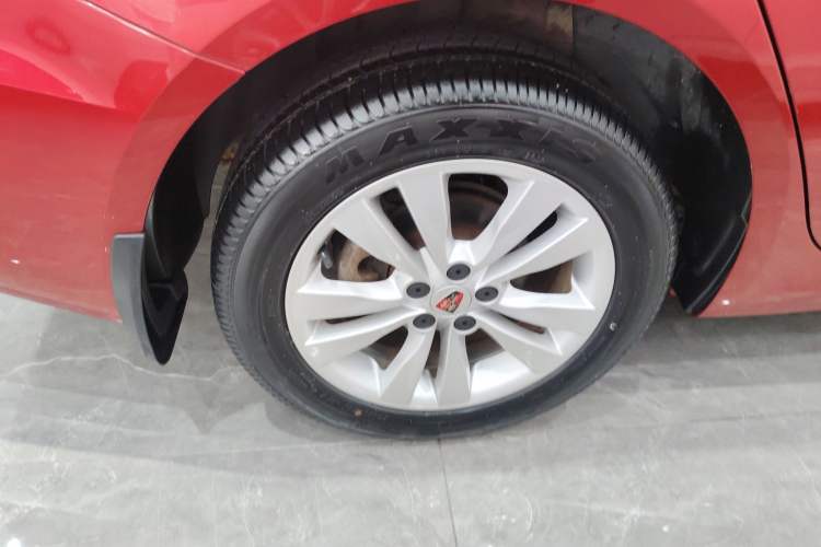 Used Roewe 360 2018 PLUS 1.5L Automatic Luxury Edition Exterior 8