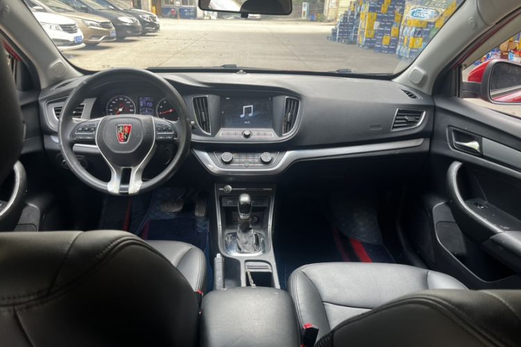 Used Roewe 360 2018 PLUS 1.5L Automatic Luxury Edition Interior 1