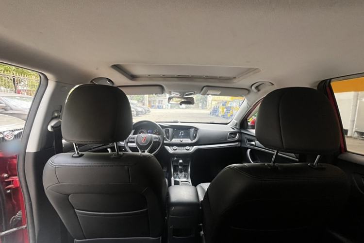Used Roewe 360 2018 PLUS 1.5L Automatic Luxury Edition Interior 2