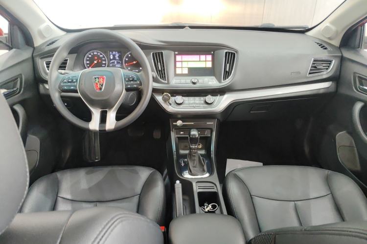 Used Roewe 360 2018 PLUS 1.5L Automatic Luxury Edition Interior 2