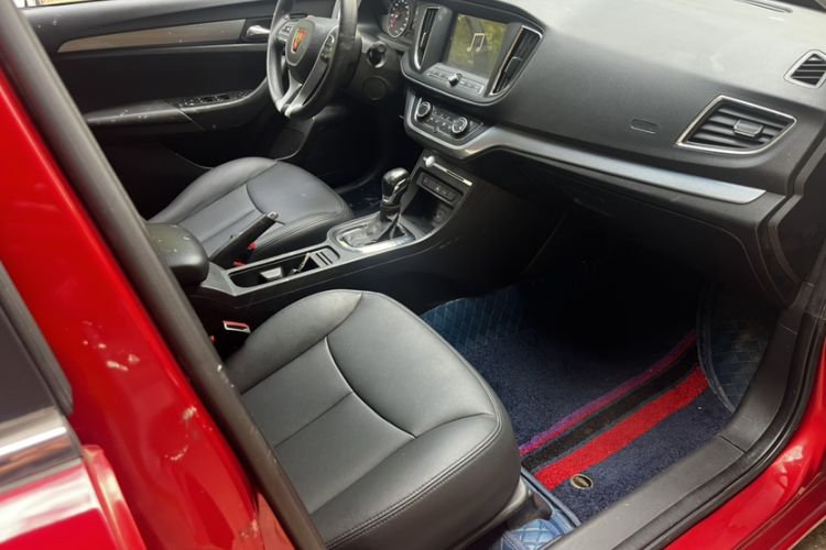 Used Roewe 360 2018 PLUS 1.5L Automatic Luxury Edition Interior 7
