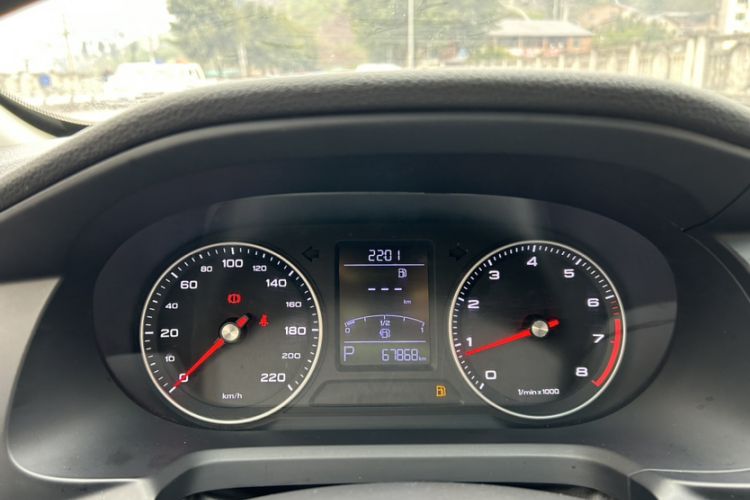 Used Roewe 360 2018 PLUS 1.5L Automatic Luxury Edition Odometer Close Up