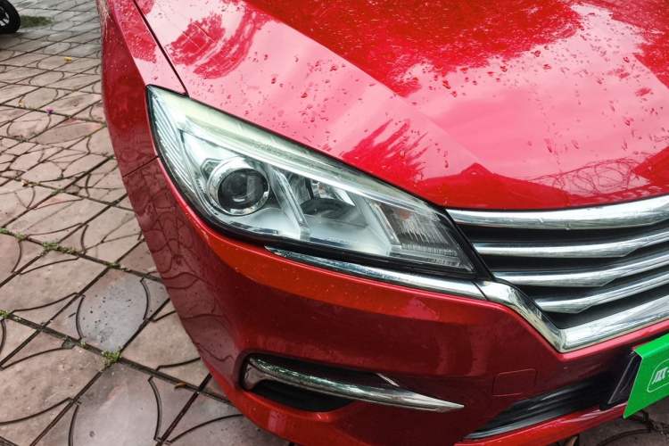 Used Roewe 360 2018 PLUS 1.5L Automatic Luxury Edition Right Front Headlight