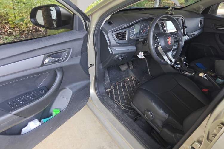 Used Roewe 360 2018 PLUS 1.5L Automatic Luxury Edition Driver Seat
