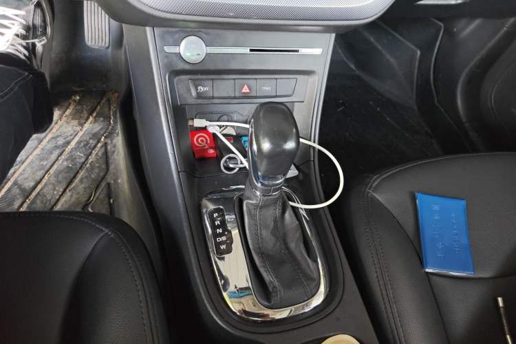 Used Roewe 360 2018 PLUS 1.5L Automatic Luxury Edition Gear Lever
