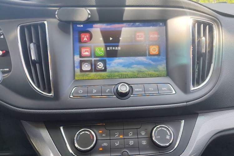 Used Roewe 360 2018 PLUS 1.5L Manual Luxury Edition Audio And AC Panel