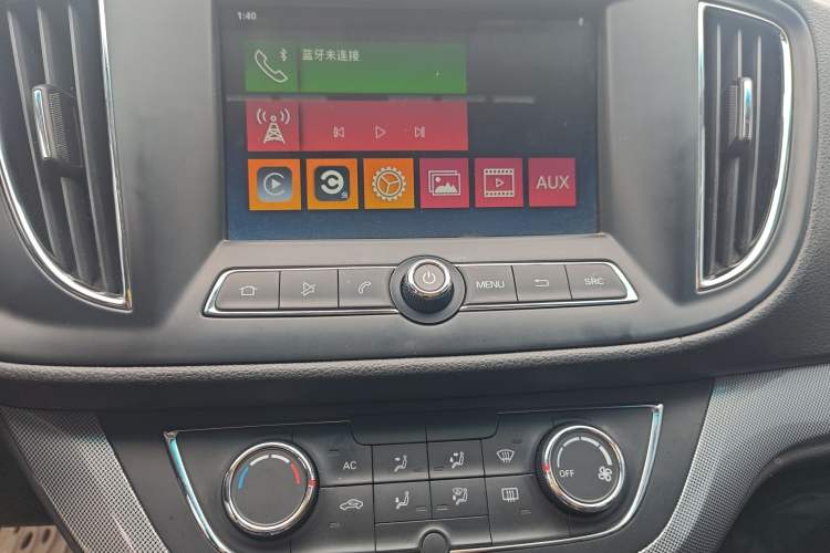 Used Roewe 360 2018 PLUS 1.5L Automatic Luxury Edition Audio And AC Panel