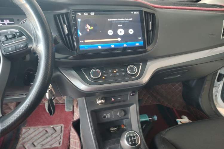 Used Roewe 360 2018 PLUS 1.5L Manual Luxury Edition Audio And AC Panel