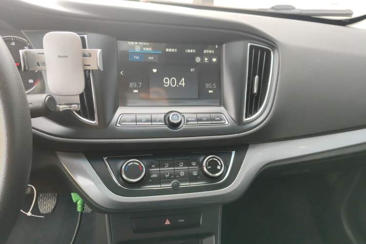Used Roewe 360 2018 PLUS 1.5L Manual Luxury Edition Audio And AC Panel