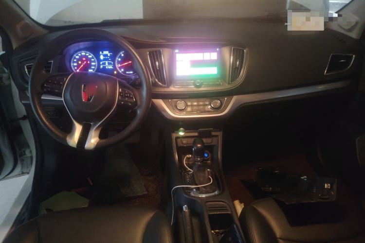 Used Roewe 360 2018 PLUS 1.5L Automatic Luxury Edition Center Console