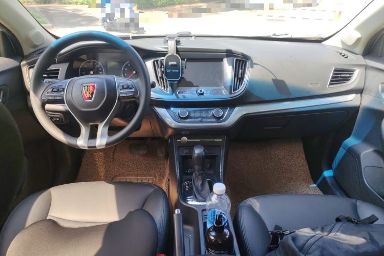 Used Roewe 360 2018 PLUS 1.5L Automatic Luxury Edition Center Console