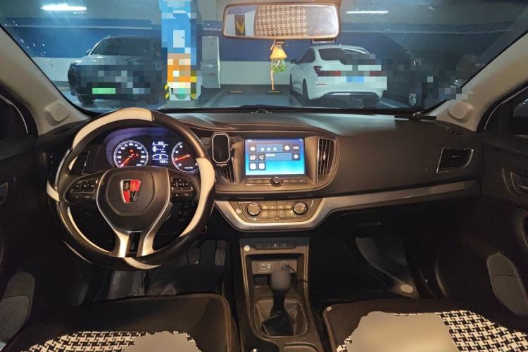 Used Roewe 360 2018 PLUS 1.5L Manual Luxury Edition Center Console