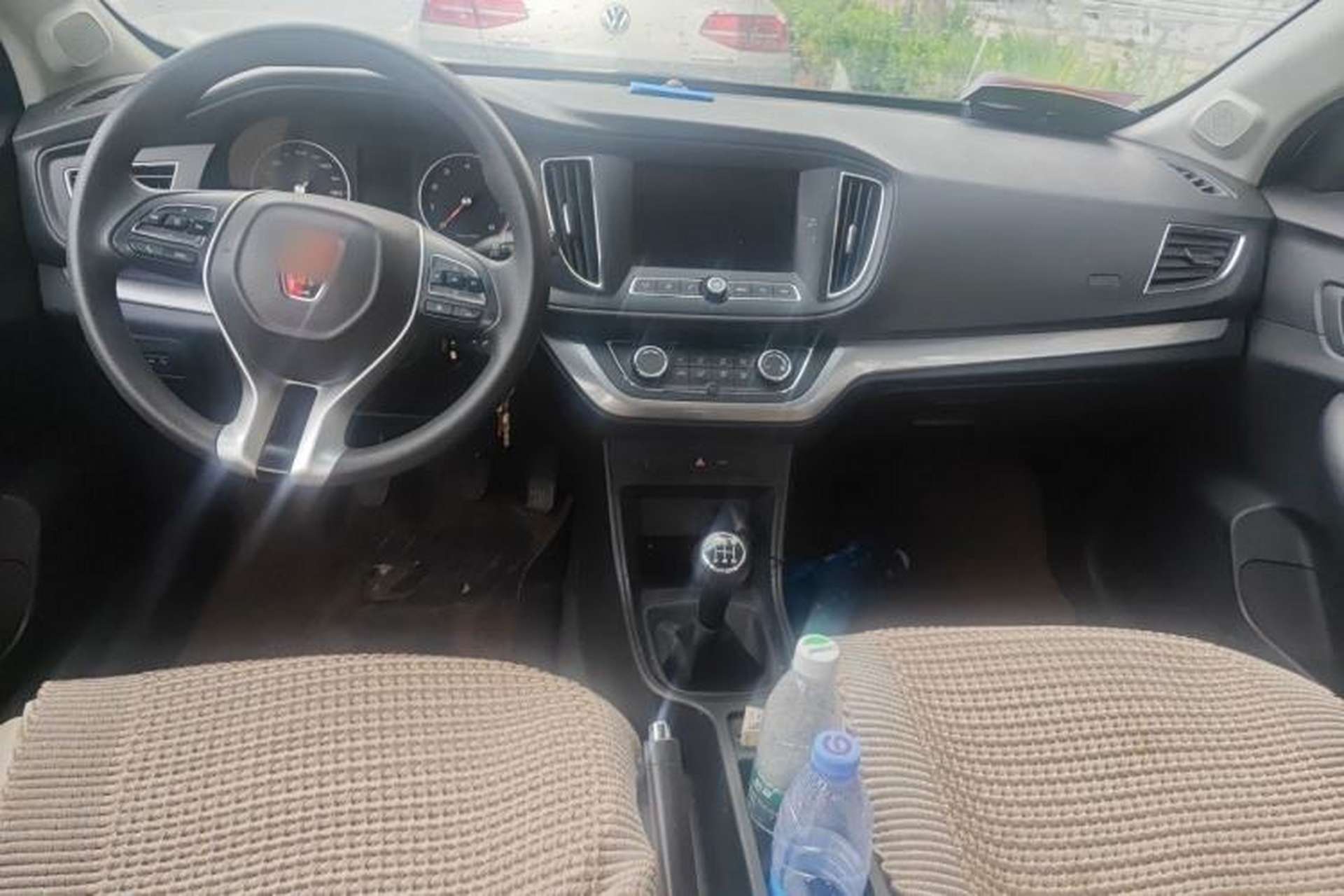 Used Roewe 360 2018 PLUS 1.5L Manual Luxury Edition Center Console