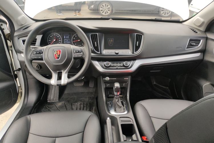 Used Roewe 360 2018 PLUS 1.5L Automatic Luxury Edition Center Console