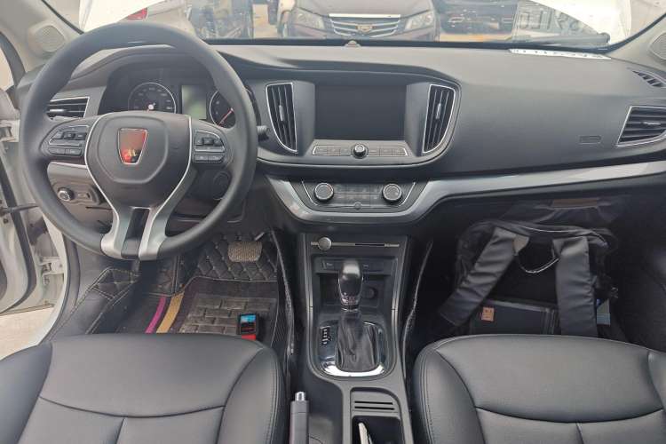 Used Roewe 360 2018 PLUS 1.5L Automatic Luxury Edition Center Console