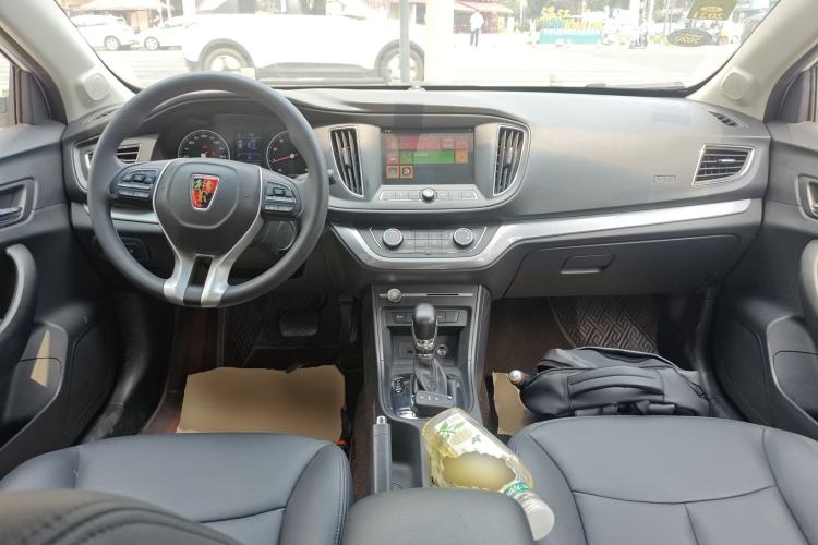 Used Roewe 360 2018 PLUS 1.5L Automatic Luxury Edition Center Console