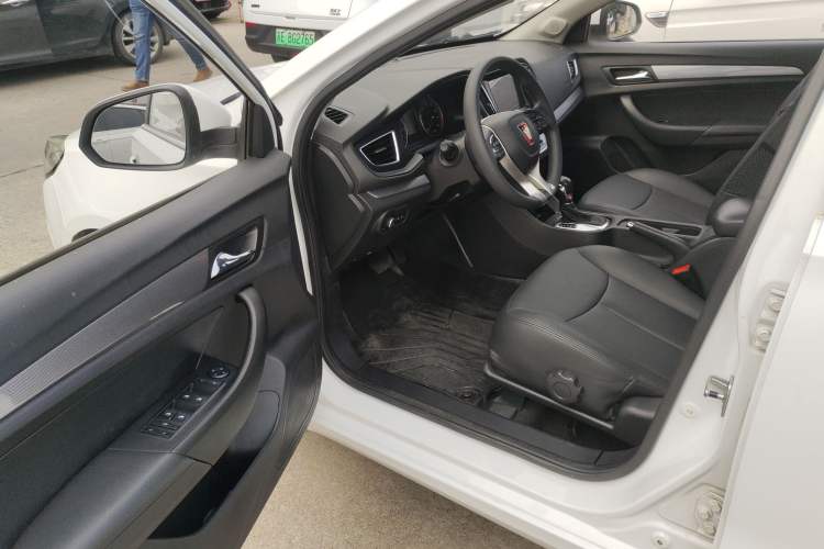 Used Roewe 360 2018 PLUS 1.5L Automatic Luxury Edition Driver Seat