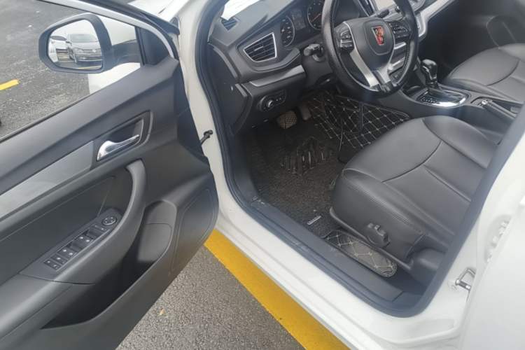 Used Roewe 360 2018 PLUS 1.5L Automatic Luxury Edition Driver Seat