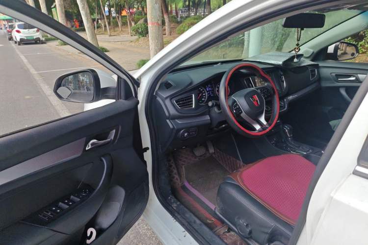 Used Roewe 360 2018 PLUS 1.5L Automatic Luxury Edition Driver Seat