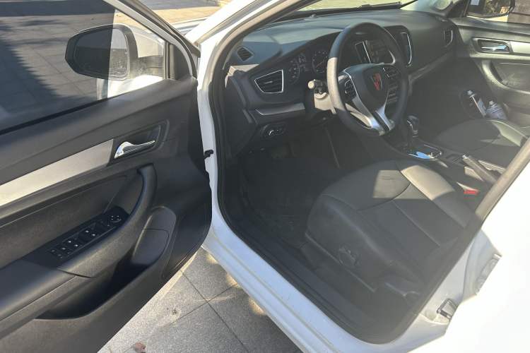 Used Roewe 360 2018 PLUS 1.5L Automatic Luxury Edition Driver Seat