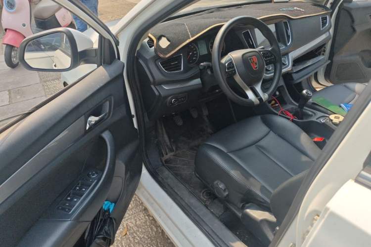 Used Roewe 360 2018 PLUS 1.5L Manual Luxury Edition Driver Seat