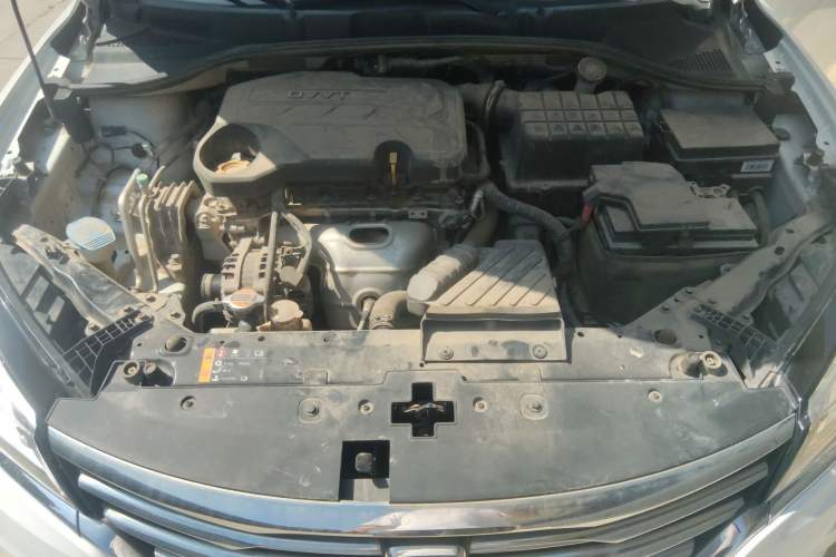 Used Roewe 360 2018 PLUS 1.5L Manual Luxury Edition Engine Bay