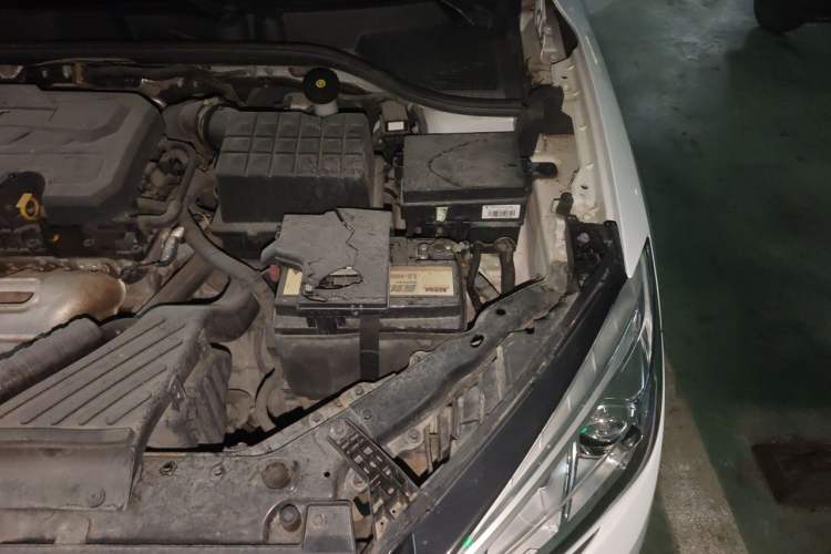 Used Roewe 360 2018 PLUS 1.5L Automatic Luxury Edition Engine Bay Left