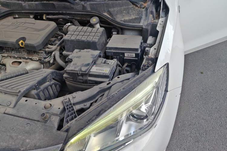 Used Roewe 360 2018 PLUS 1.5L Automatic Luxury Edition Engine Bay Left
