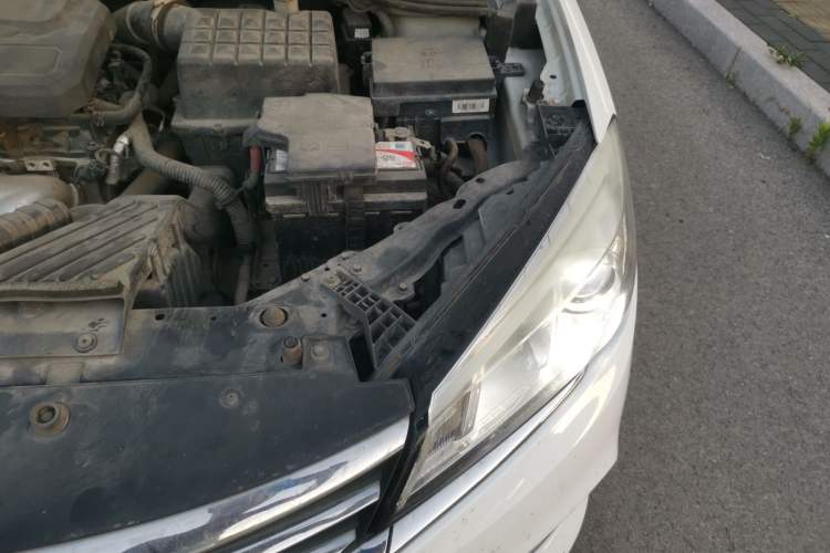 Used Roewe 360 2018 PLUS 1.5L Automatic Luxury Edition Engine Bay Left