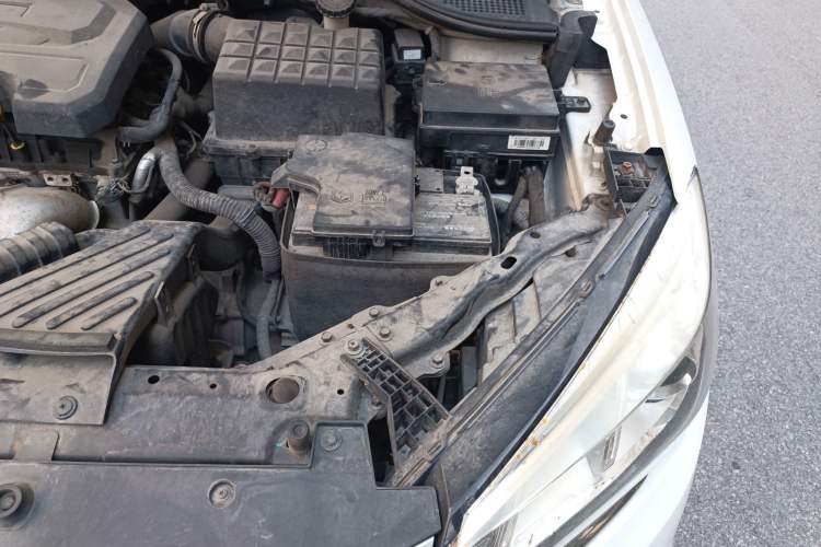 Used Roewe 360 2018 PLUS 1.5L Automatic Luxury Edition Engine Bay Left