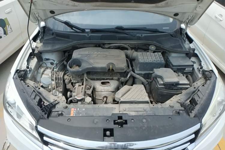 Used Roewe 360 2018 PLUS 1.5L Manual Luxury Edition Engine Bay