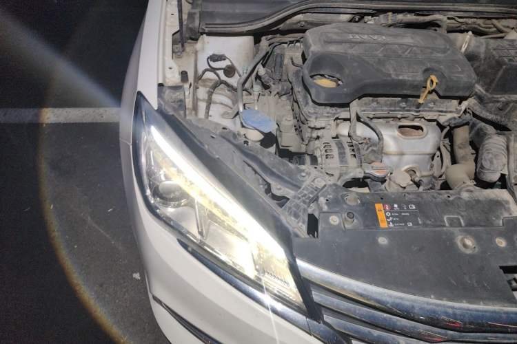 Used Roewe 360 2018 PLUS 1.5L Automatic Luxury Edition Engine Bay Right