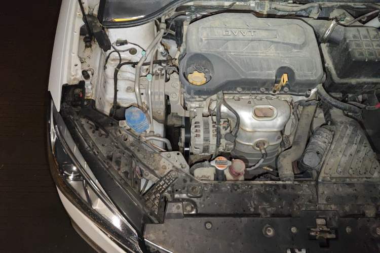 Used Roewe 360 2018 PLUS 1.5L Automatic Luxury Edition Engine Bay Right