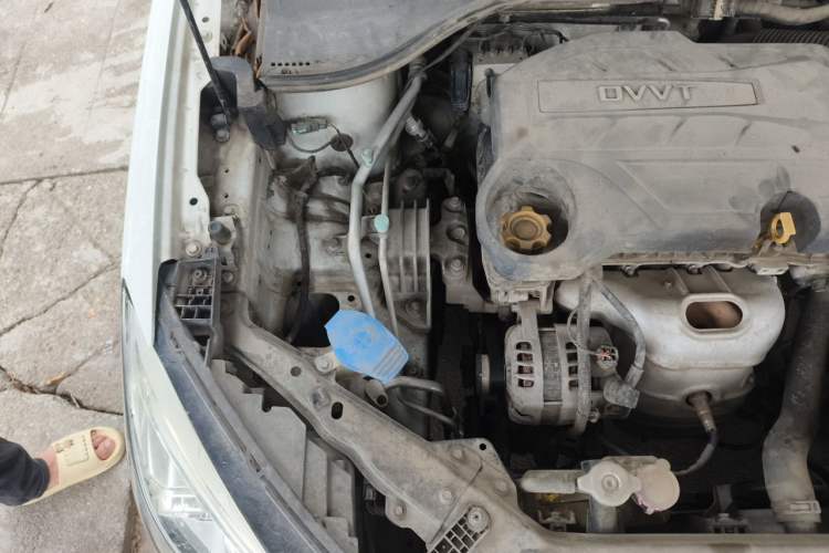Used Roewe 360 2018 PLUS 1.5L Automatic Luxury Edition Engine Bay Right